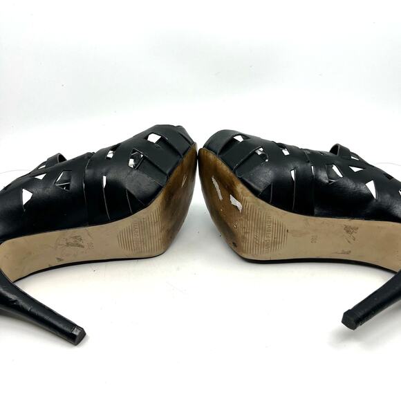 Marc Fisher Cuts Black Leather Cut Out Platform Sandals Women's 9.5 US - Picture 8 of 9
